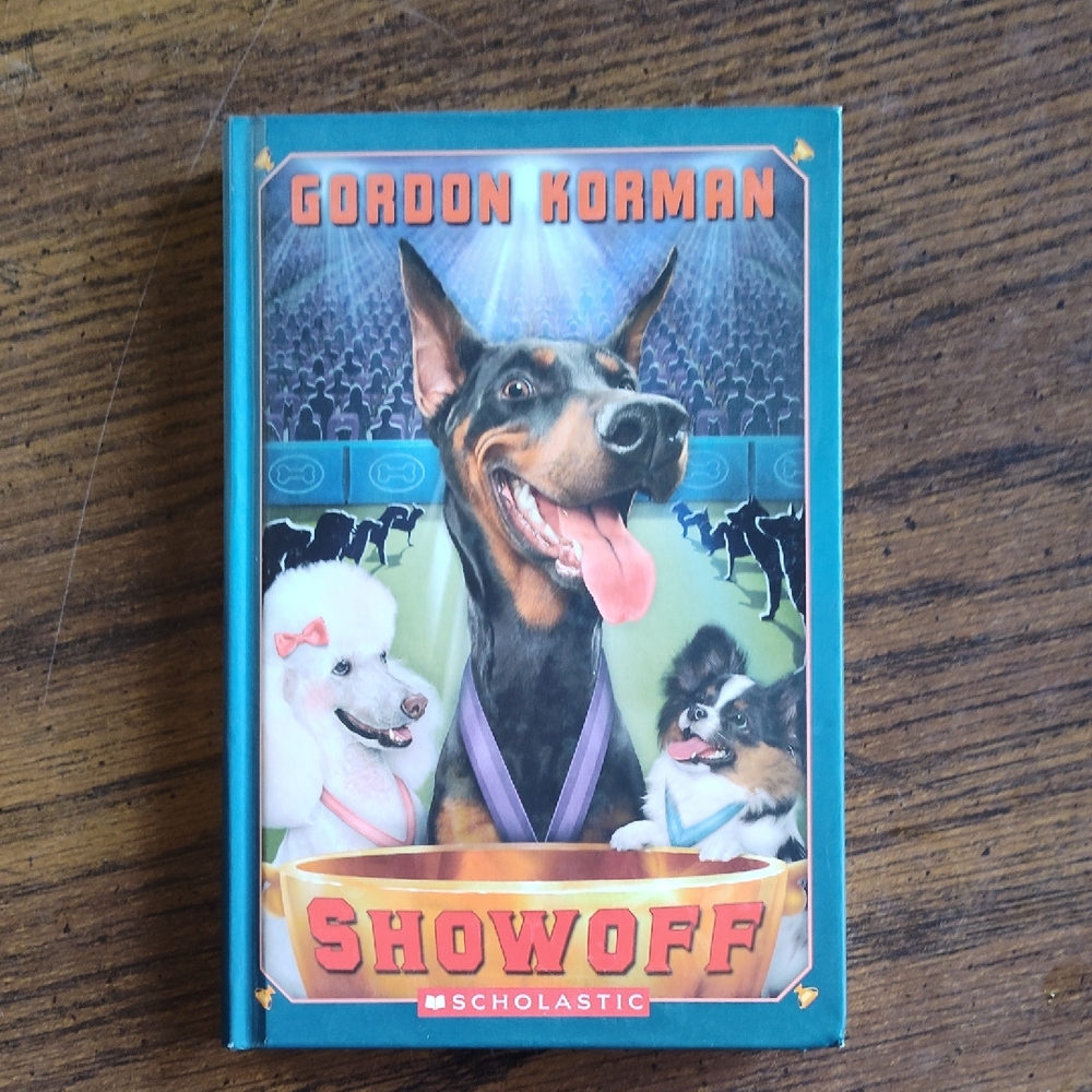Scholastic Showoff Book for Dog Lovers